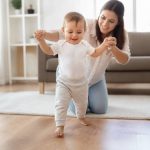 A che età si inizia a camminare: guida completa per genitori