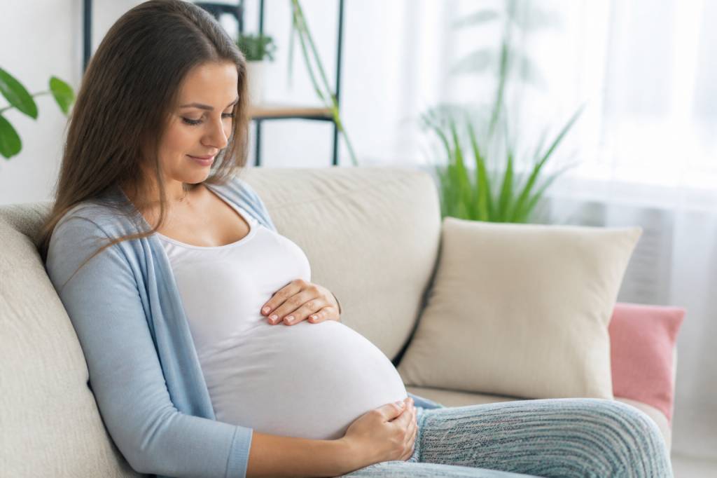 13 settimane gravidanza: quanti mesi sono e cosa succede alla mamma e al bambino